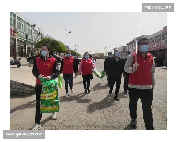 大连金石滩赛后启动清理工作 百名志愿者行动护海净滩 大连金石滩赛后启动清理工作 百名志愿者行动护海净滩